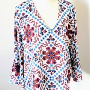 25. Adrienne Vittadini light flowy bell sleeve floral v-neck 100% Polyester XL